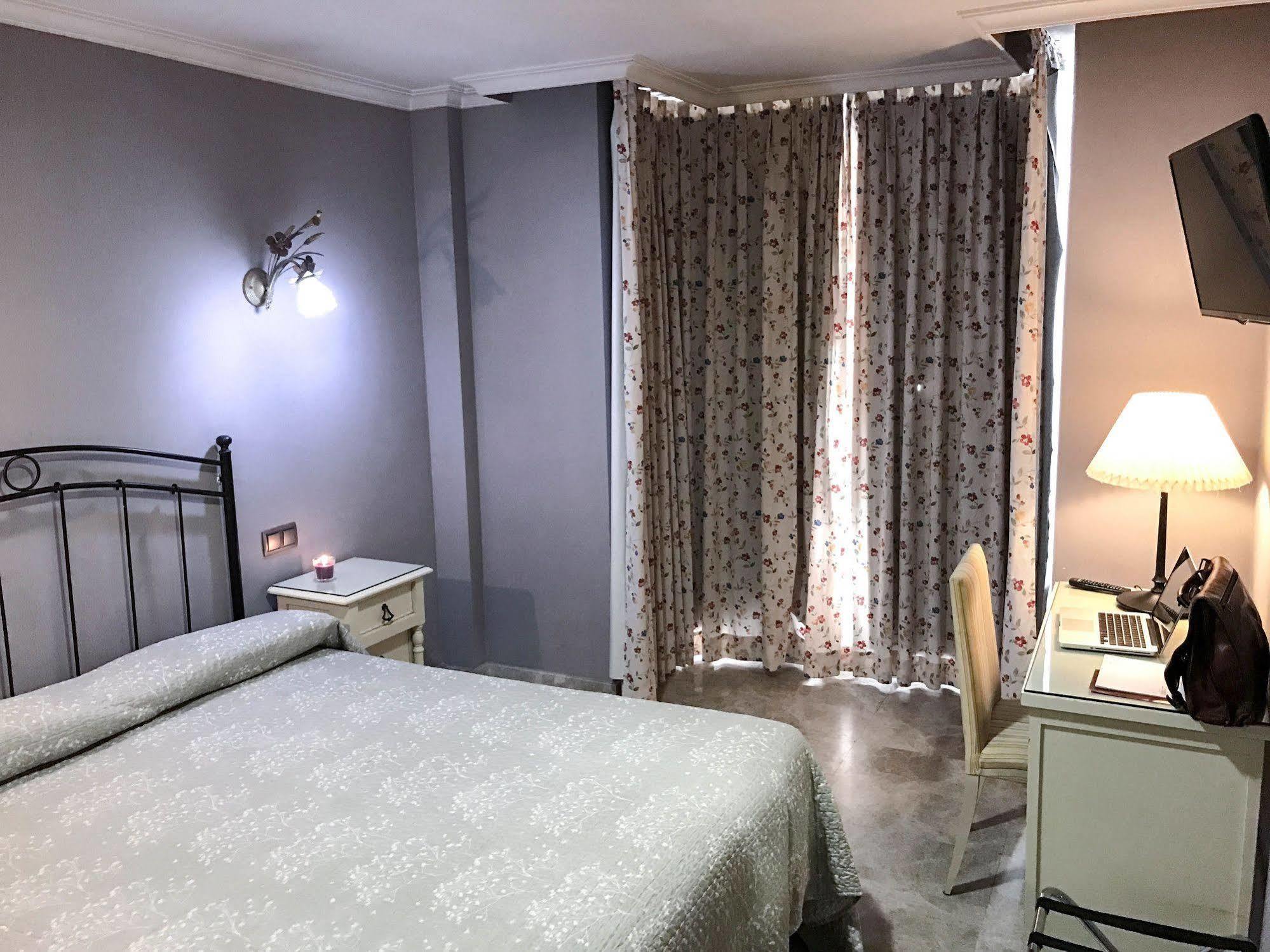 Hotel Caballero Errante 3*