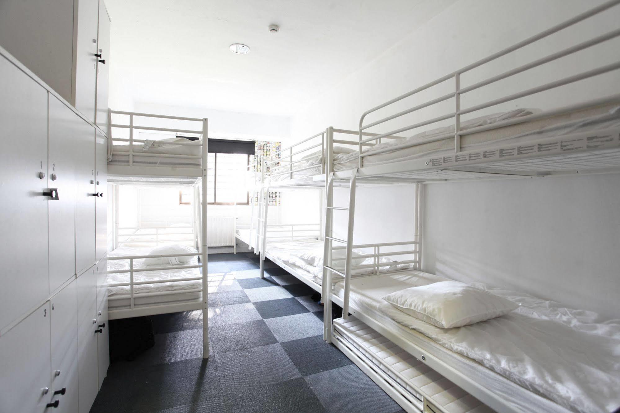 Hostal Meetingpoint *