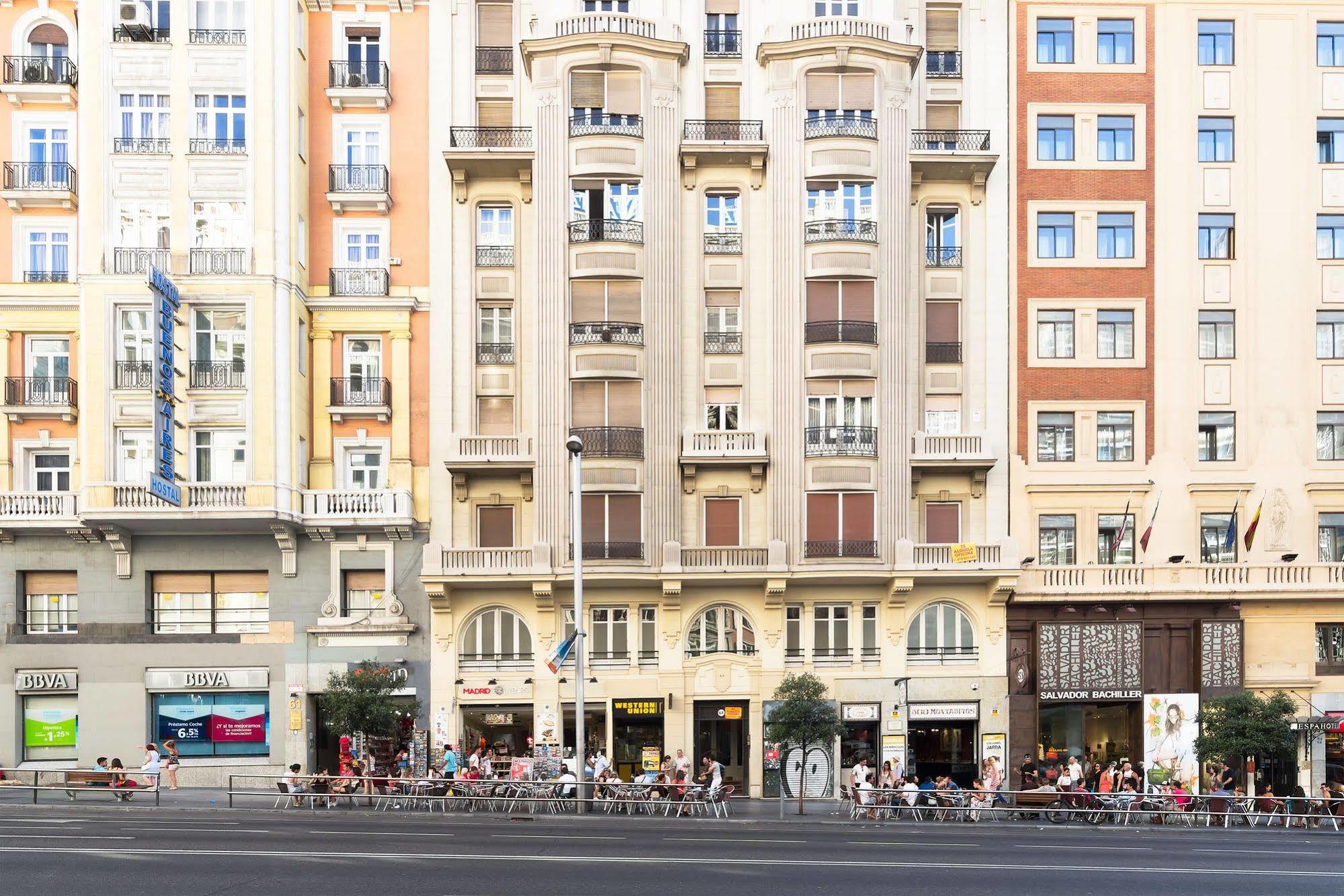 Gran Via 63 Pensión 3*