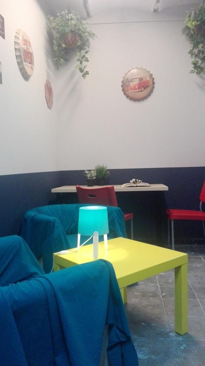 Hostal Grupo Rh - Hostel
