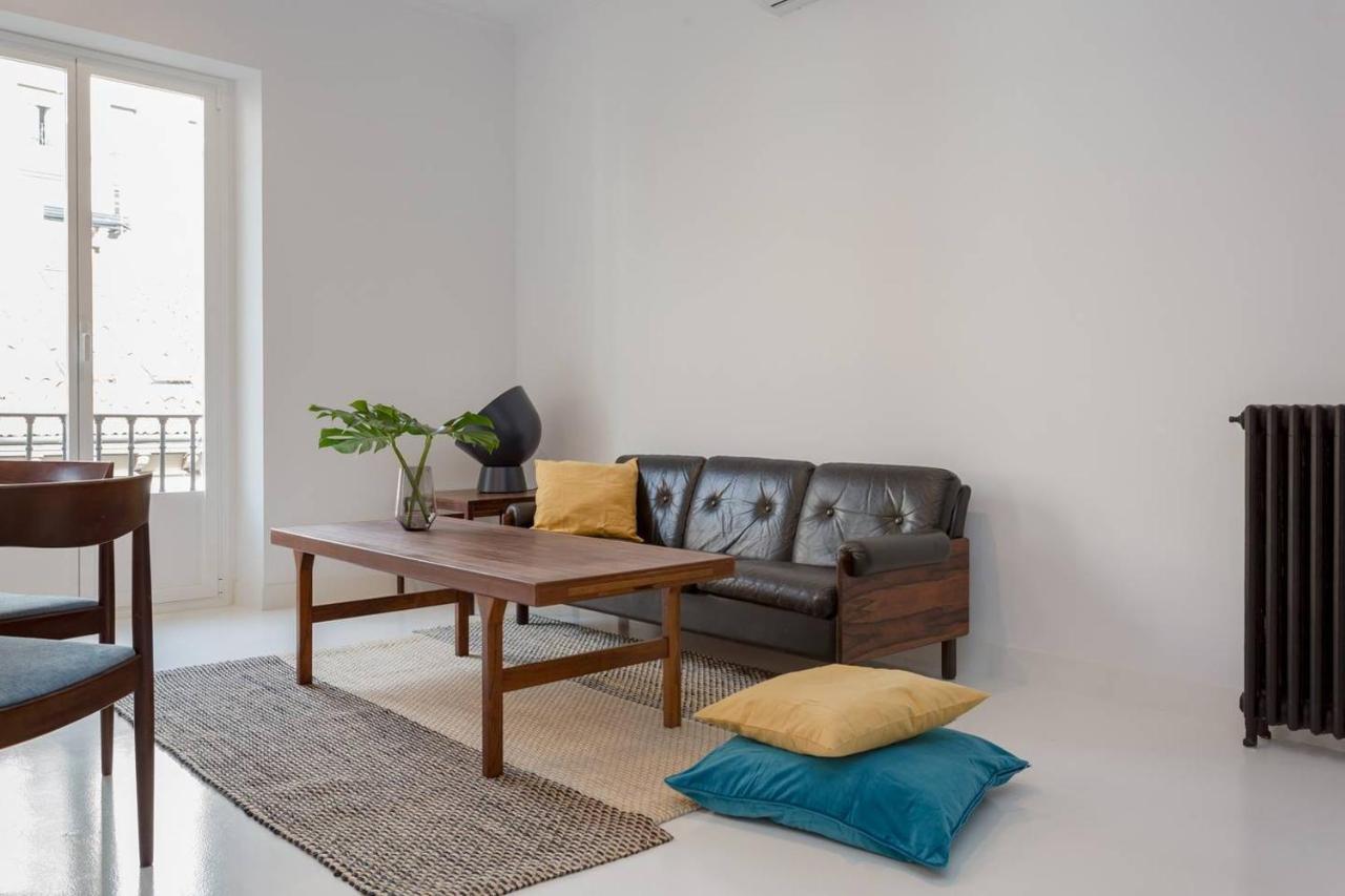 Luxury Silver Just Steps From Gran Vía By Batuecas Apartamento Madrid