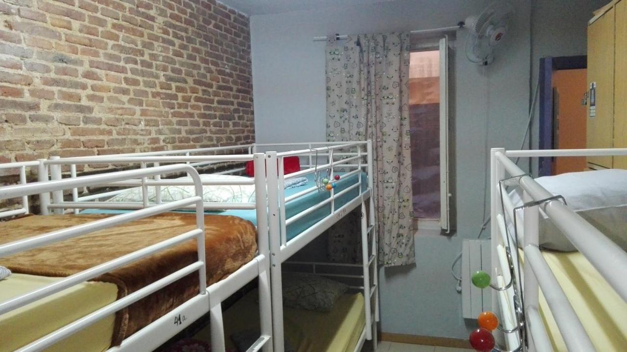 Hostal Grupo Rh - Hostel Madrid