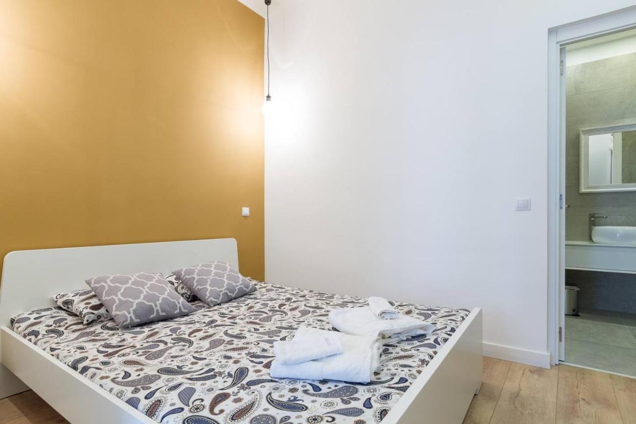 Marvelous Of 3 Bedrooms Near La Latina By Batuecas Apartamento