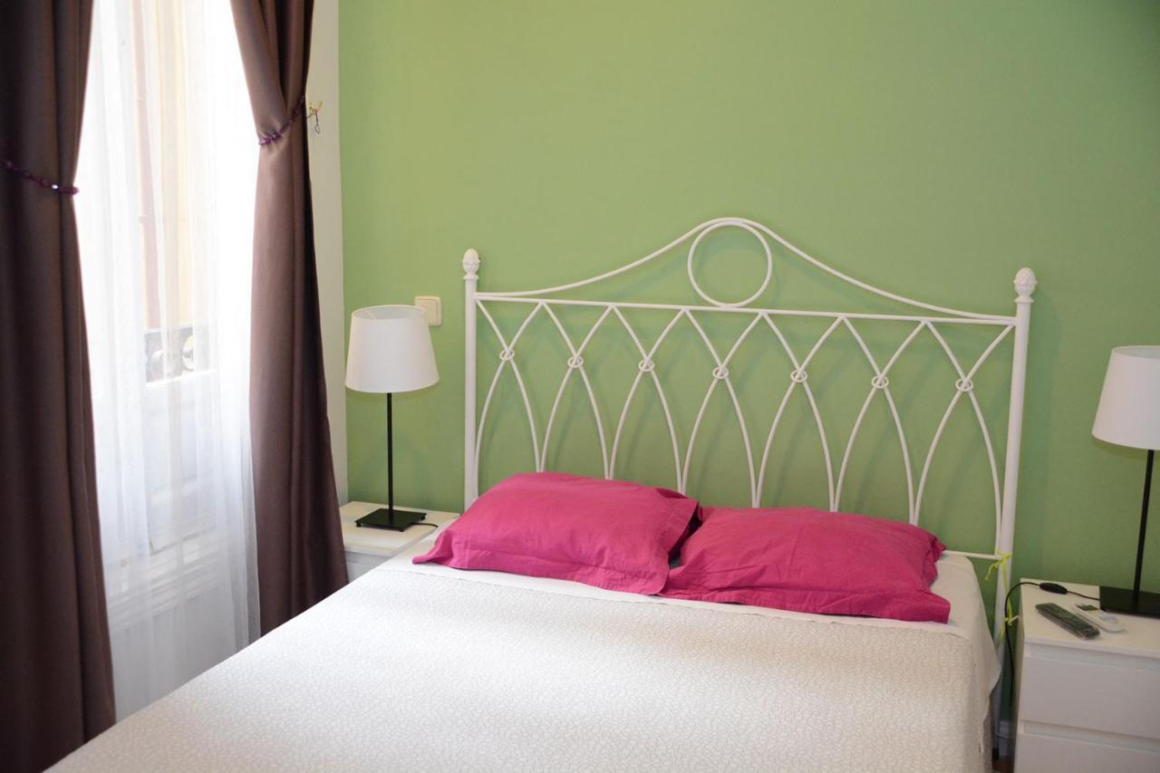 Alvaro Residencia 3* Madrid