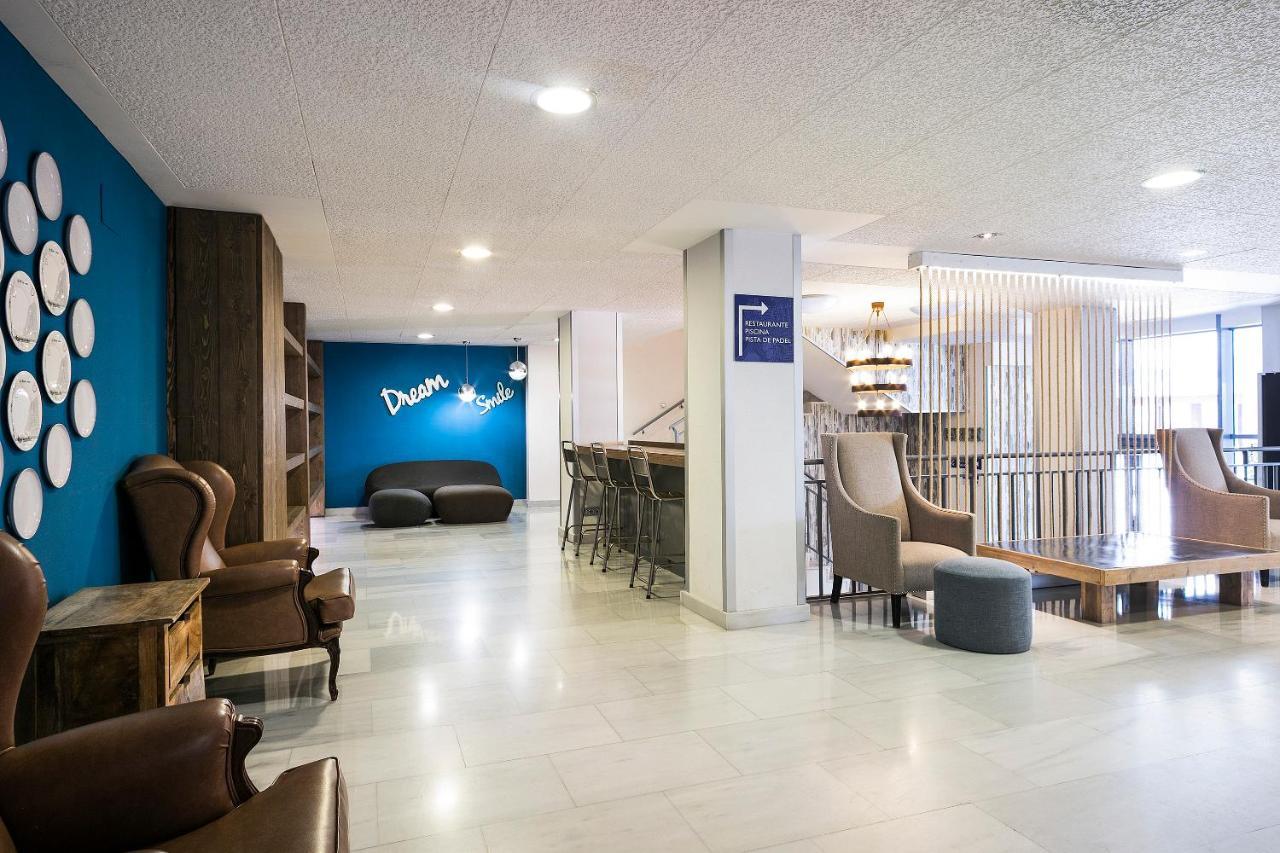 Apartahotel Airport Suites, Affiliated By Meliá 2*