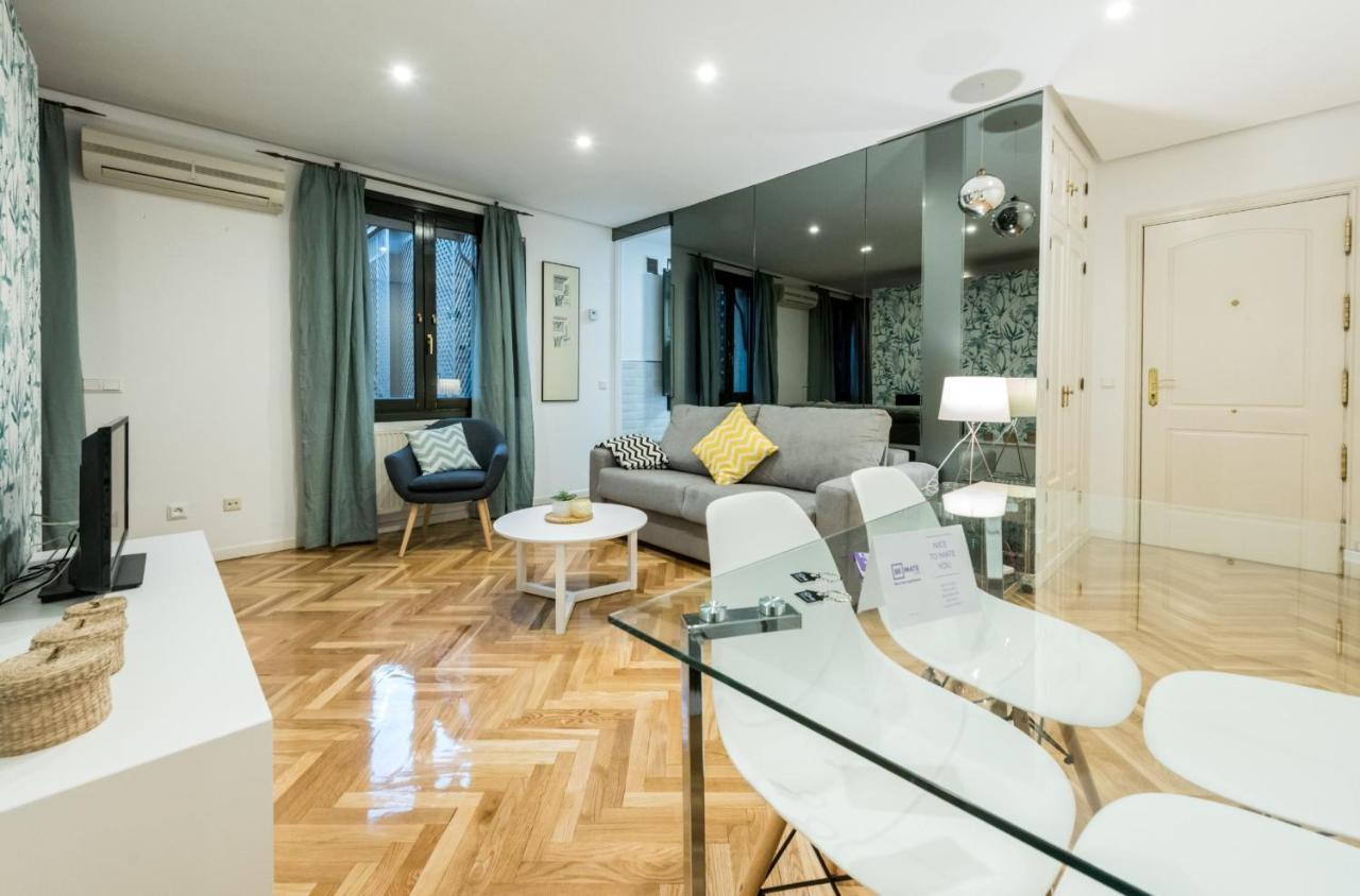 Apartment Circo Price Center *