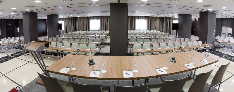Nh Ribera Del Manzanares 4*