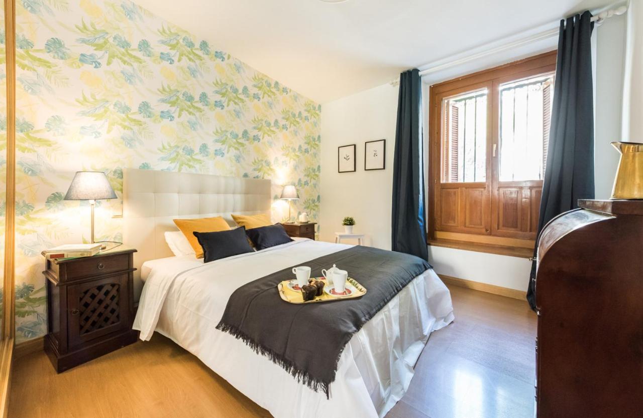 Gomez De Mora Apartment