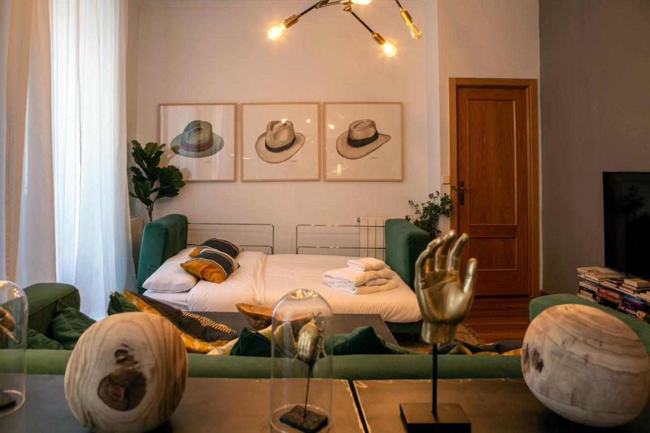 Moderno Junto A La Gran Via Apartamento Madrid