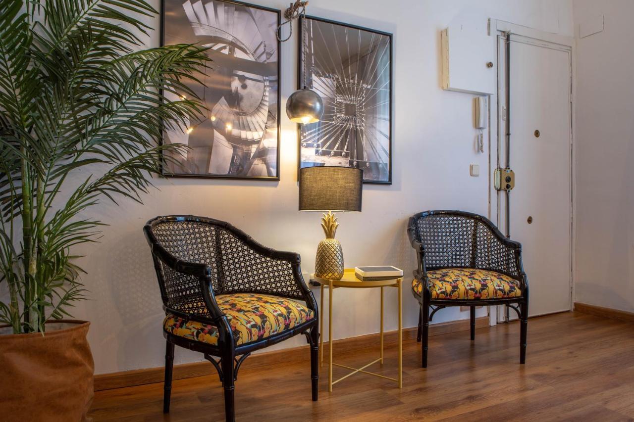 Moderno Junto A La Gran Via Apartamento Madrid
