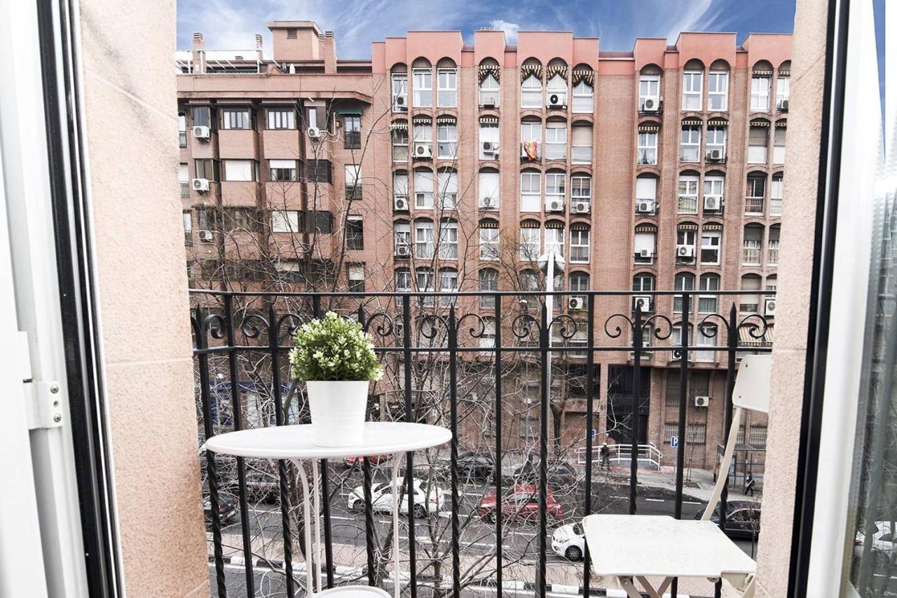 Modern In Embajadores Street By Batuecas Apartamento