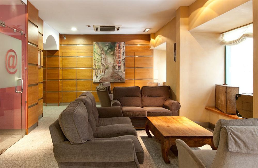 Ateneo Puerta Del Sol Hotel