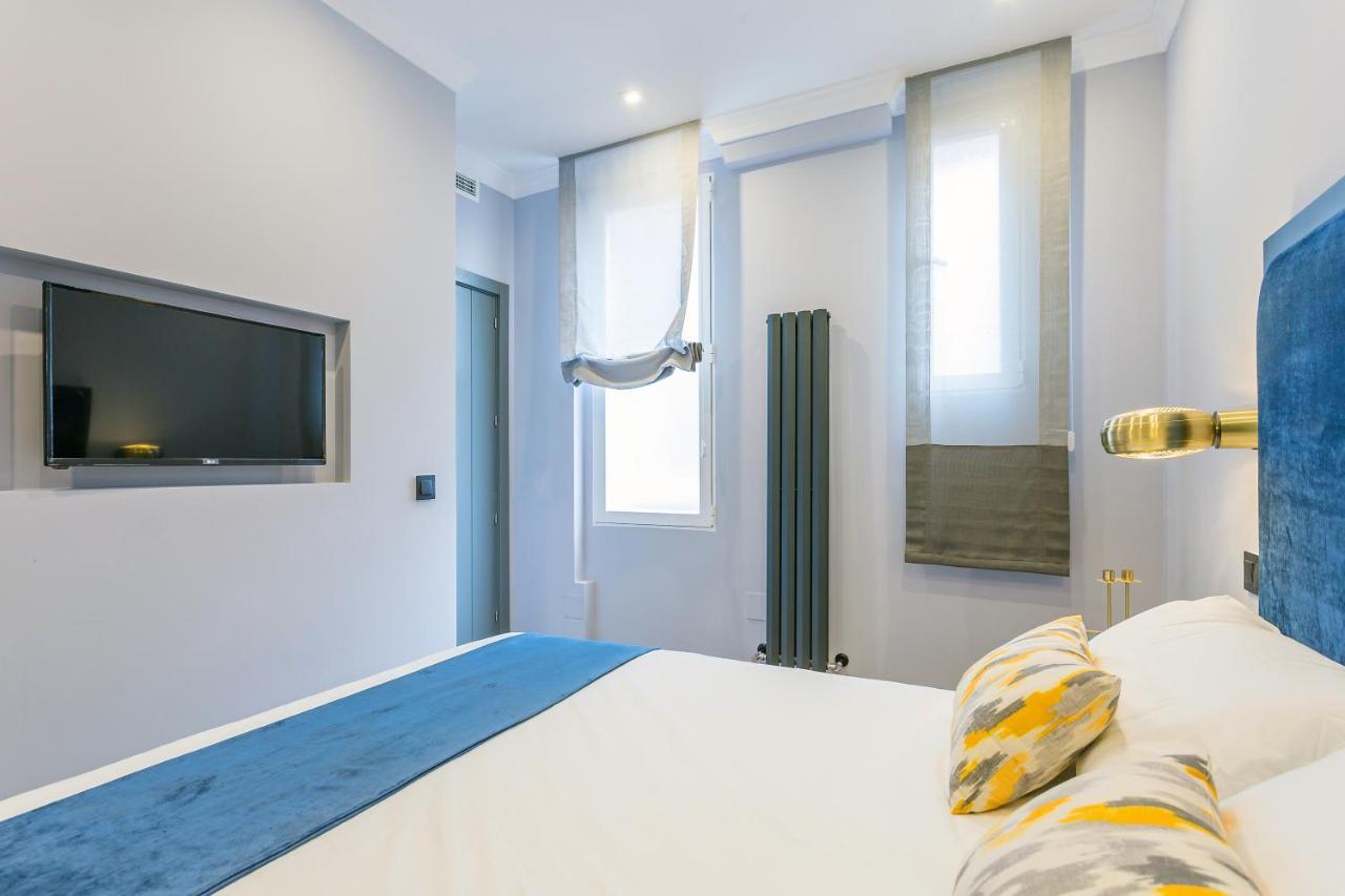 Jorge Juan Luxury, By Presidence *