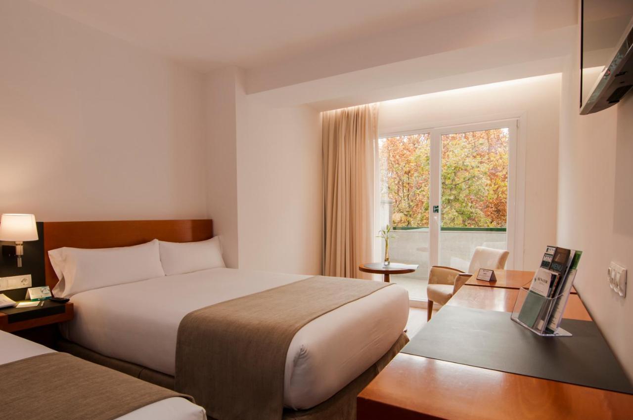 Senator Barajas Hotel Madrid