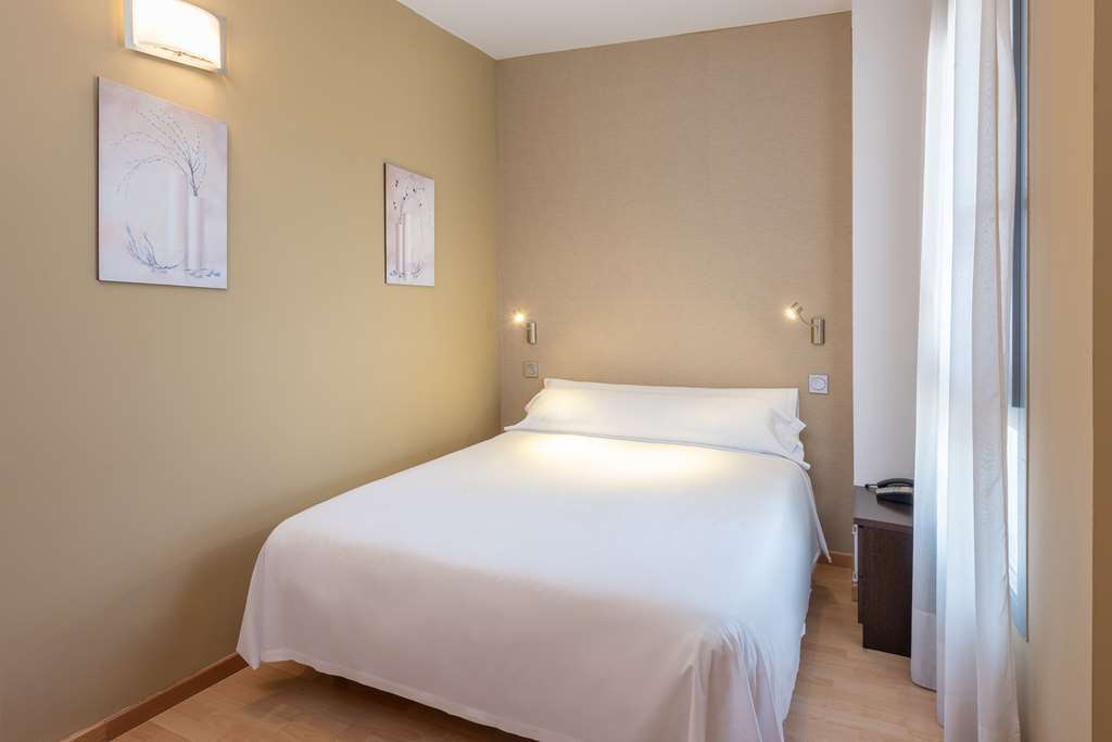 Aparthotel Airport Suites, Affiliated By Melia