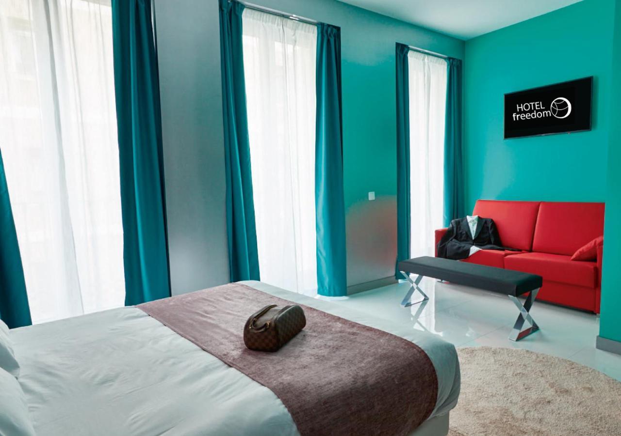 Freedom Hotel 2*