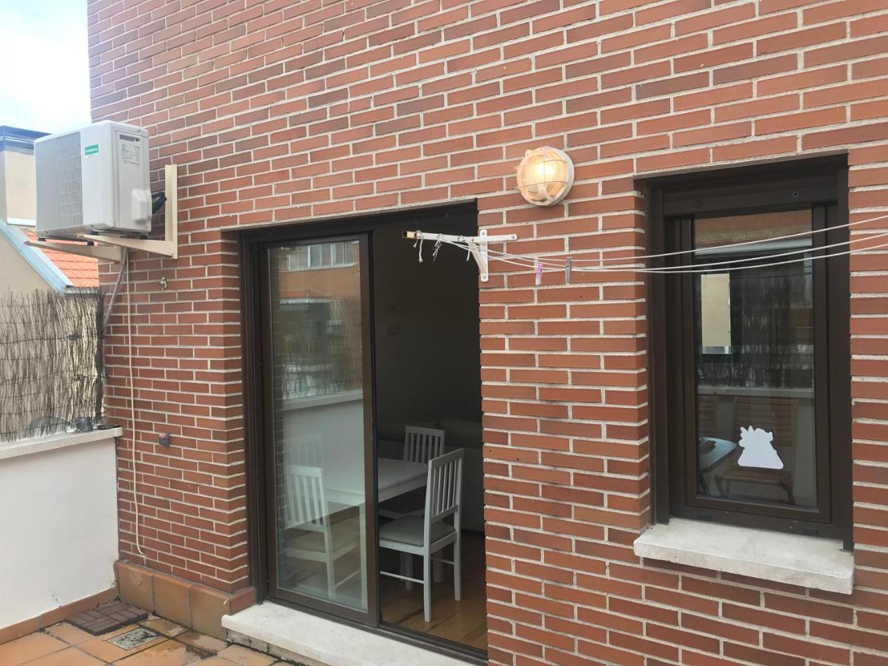 25 Calle De Bustillo Del Oro