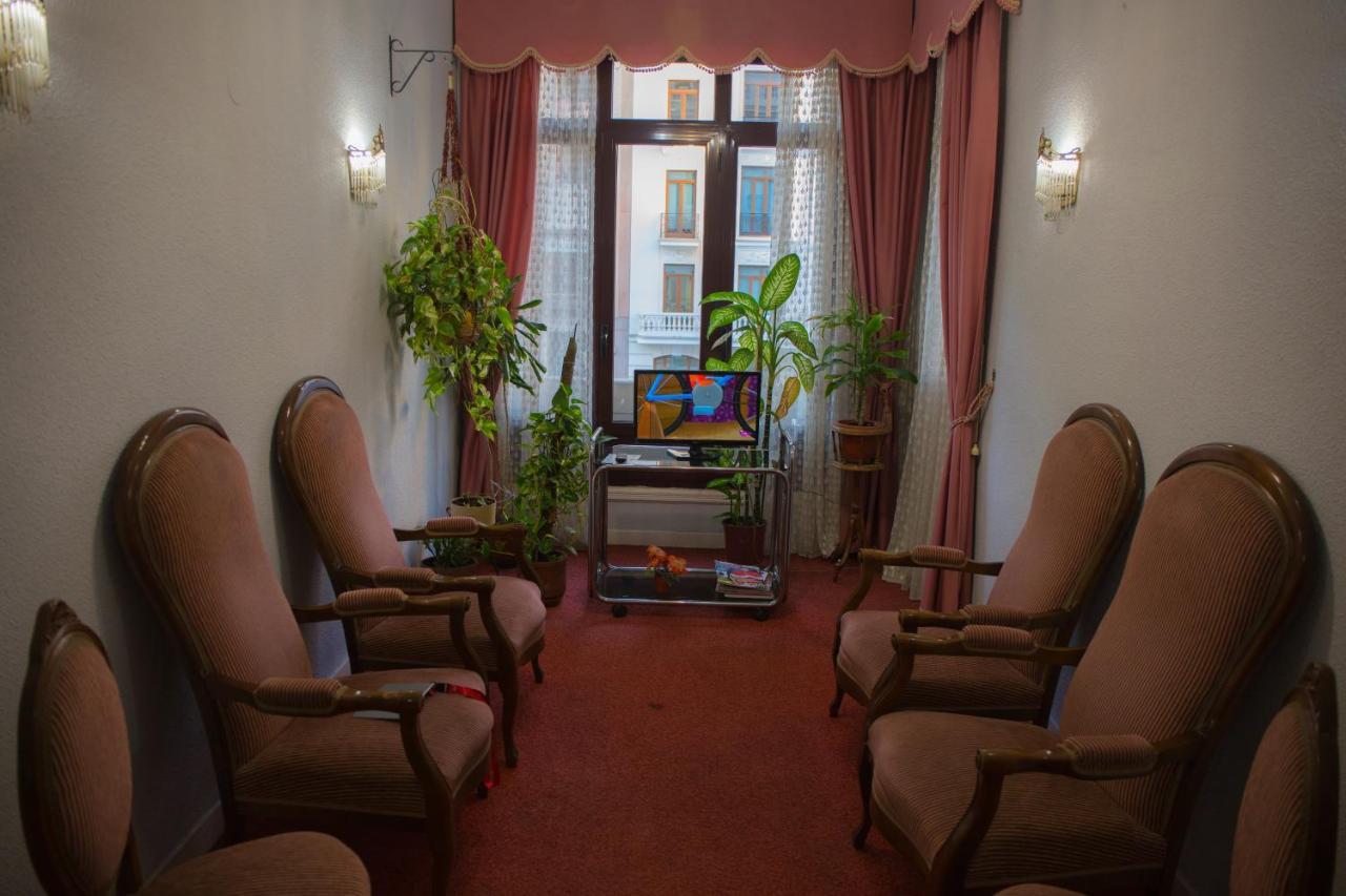 Hostal Lamalonga Madrid