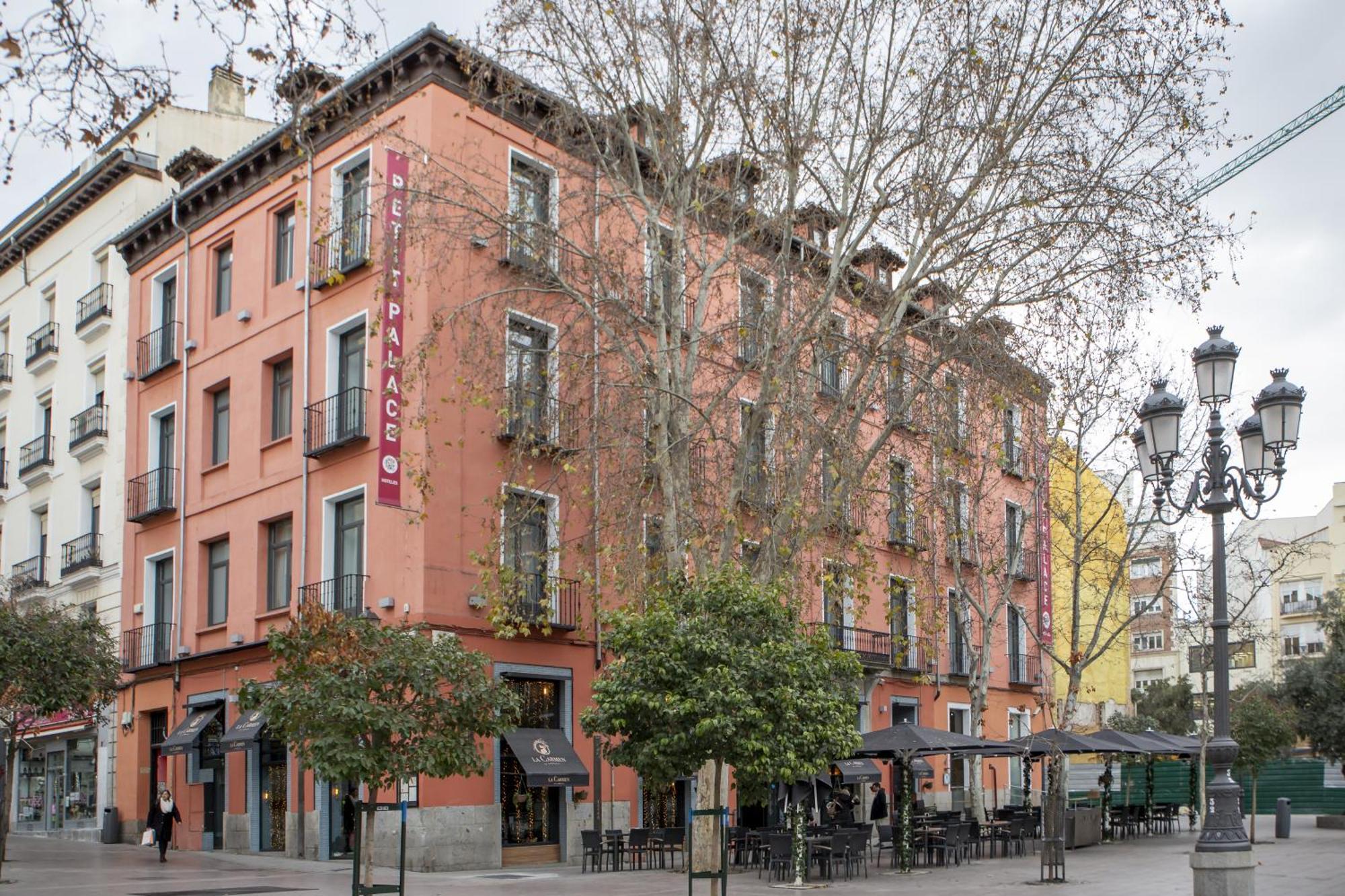 Petit Palace Plaza Del Carmen Hotel 4*
