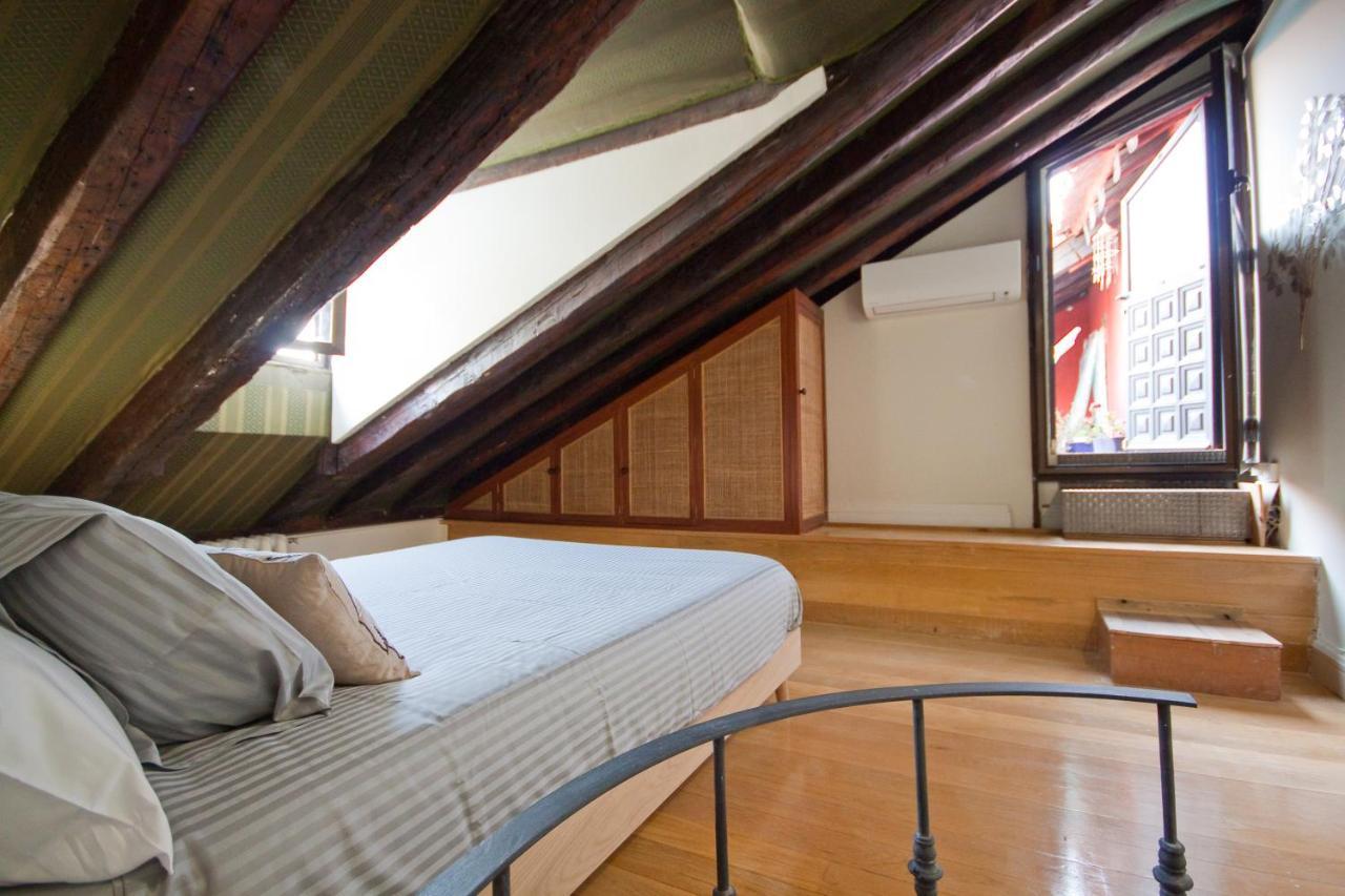 Apartamento Vut Carretas 21 Madrid