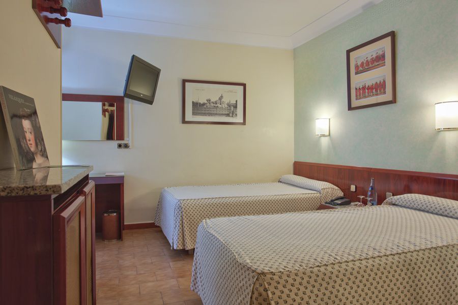 Gran Inglés - The Leading Of The World 5*