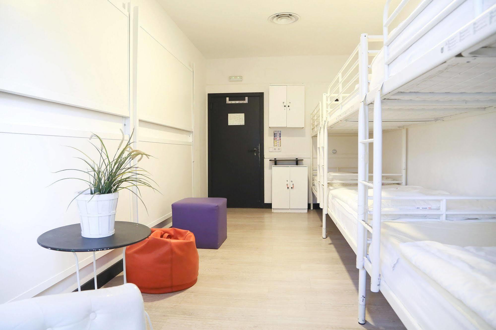 Hostal Meetingpoint *