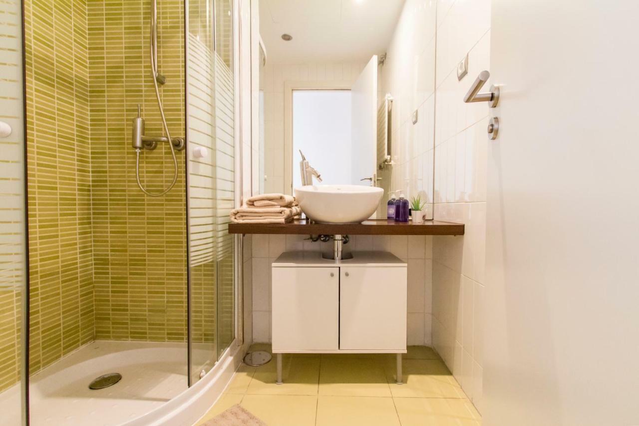 Apartamento Luminoso, Moderno Y Amplio En Río I Parking Madrid