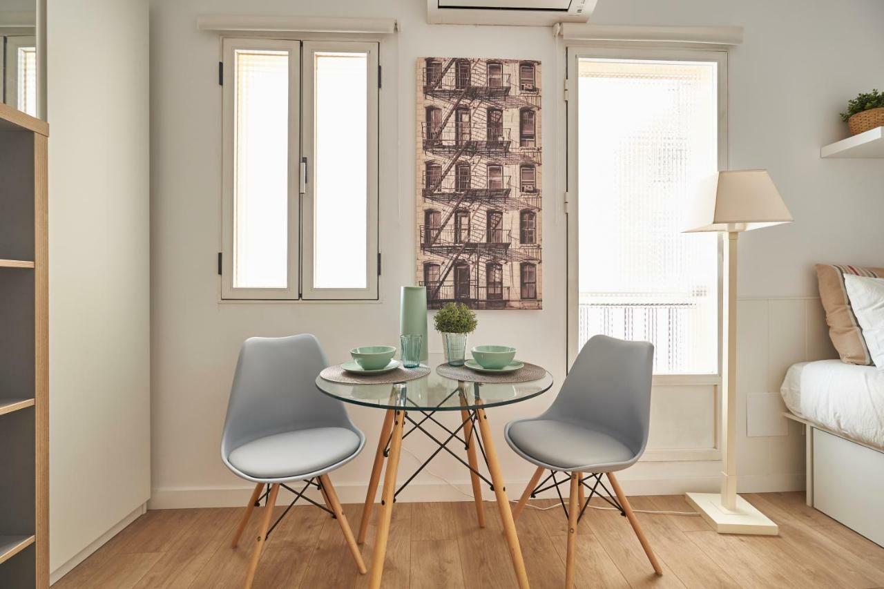 Bonito Estudio Cerca Del Retiro Apartamento