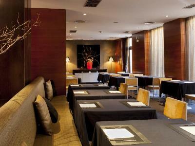 Hotel Ac Vascos By Marriott 3*
