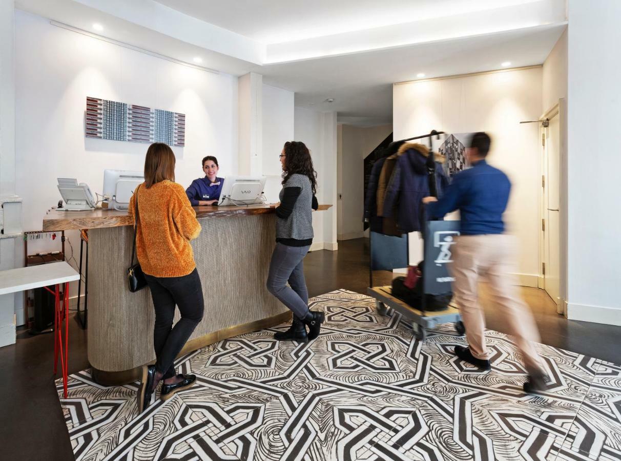 One Shot Prado 23 Hotel