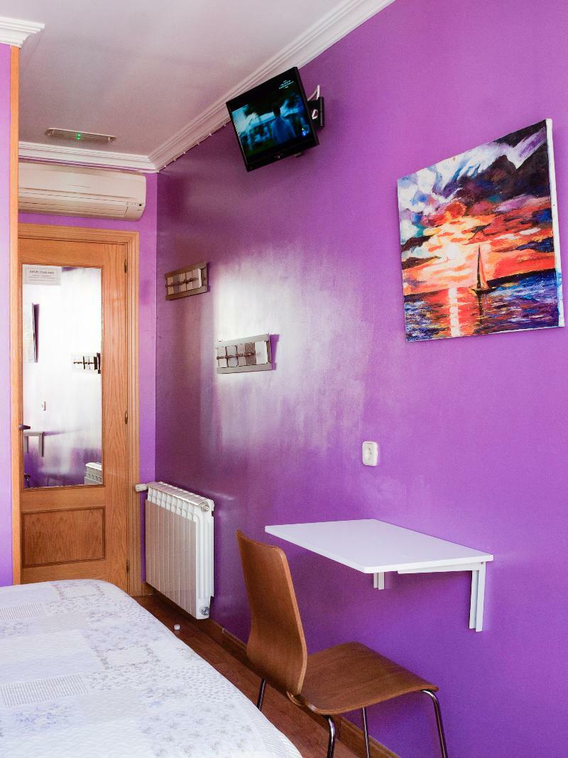 Hostal Rc Miguel Angel *