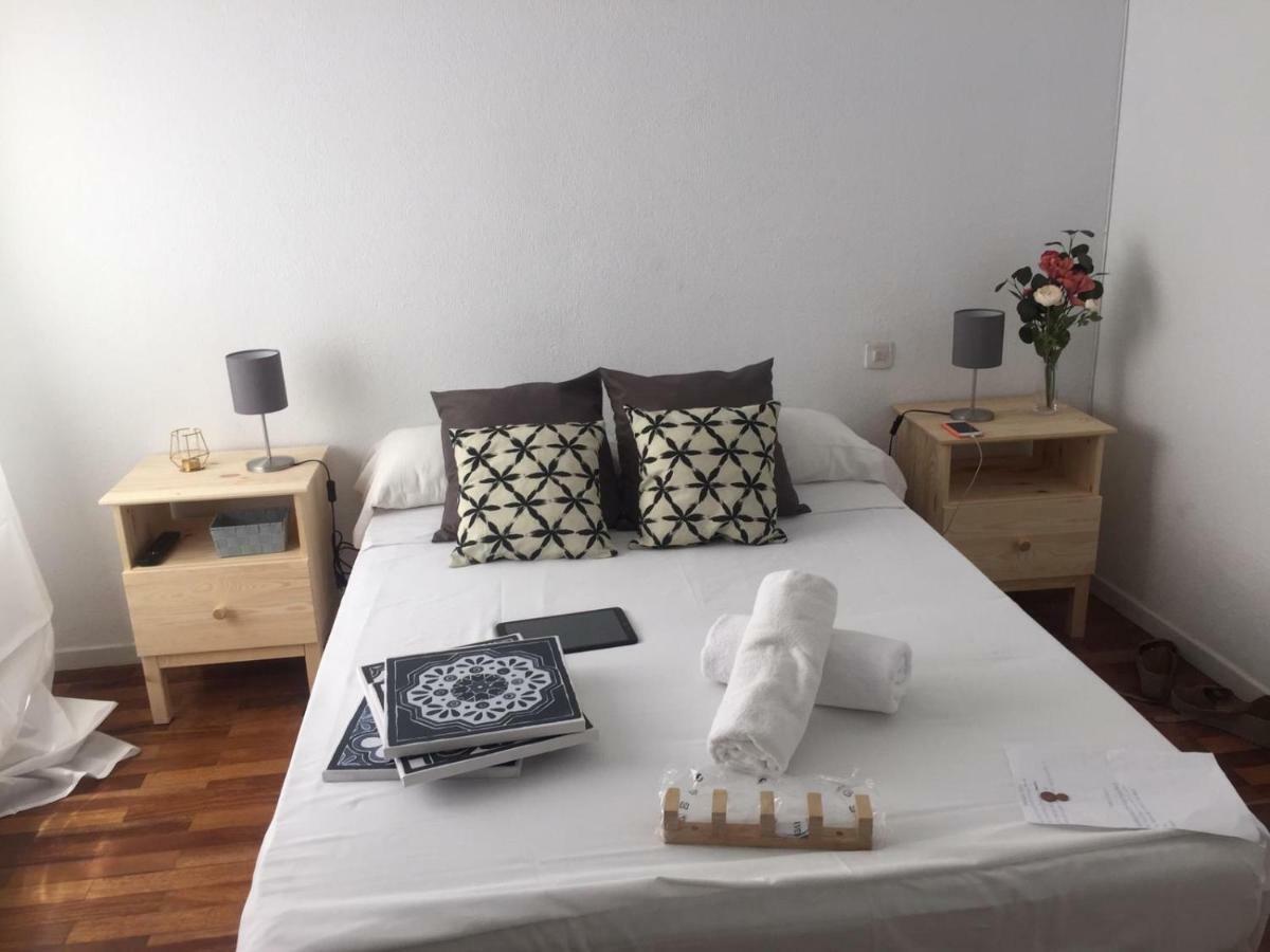 Bed and breakfast Gran Via Valverde & Parking *