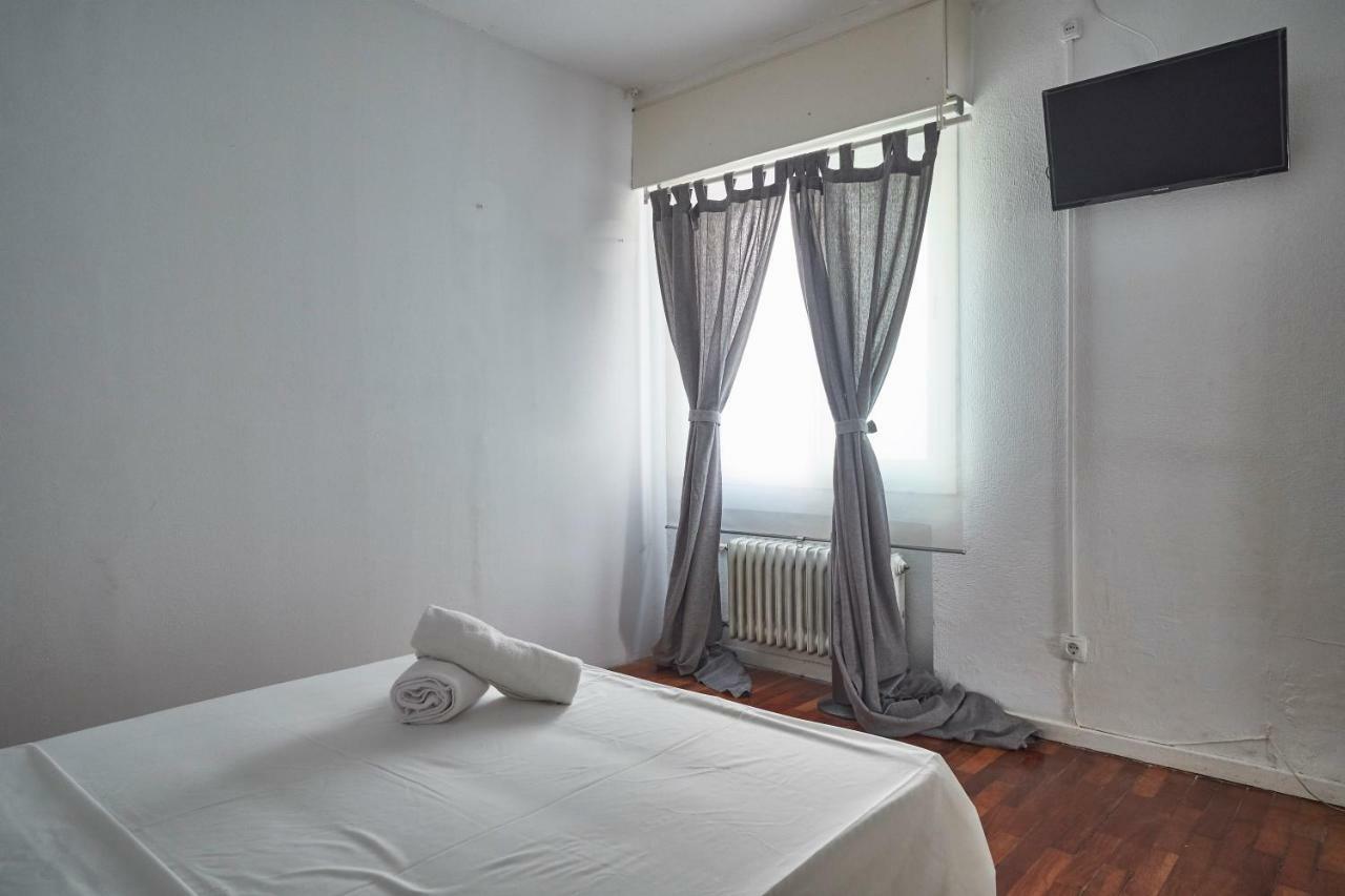 Gran Via Valverde & Parking Bed and breakfast *
