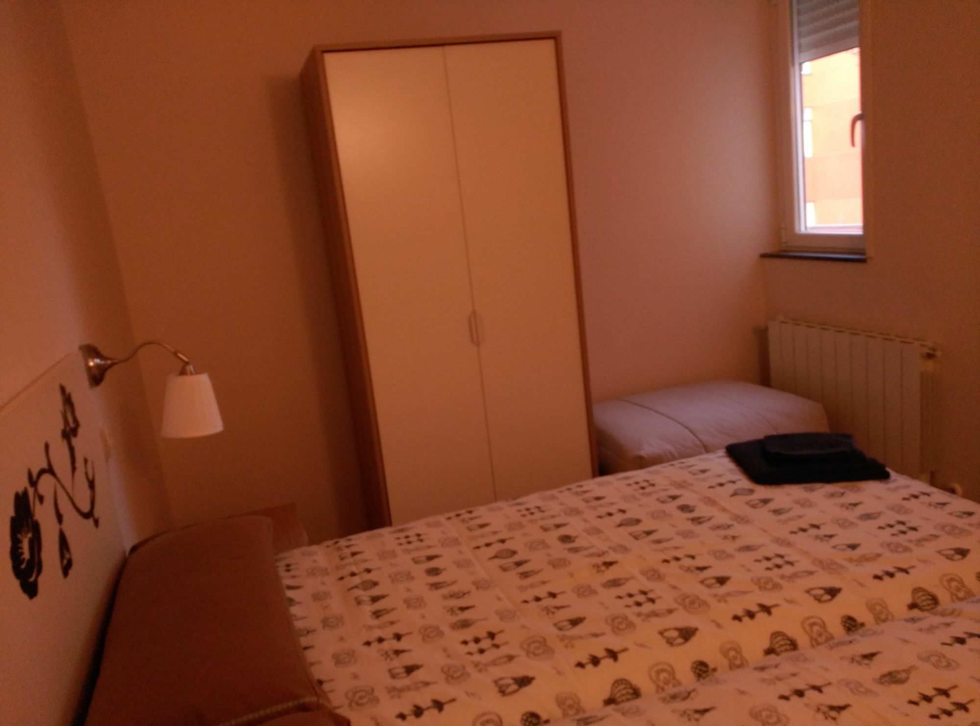 Rent 6 *