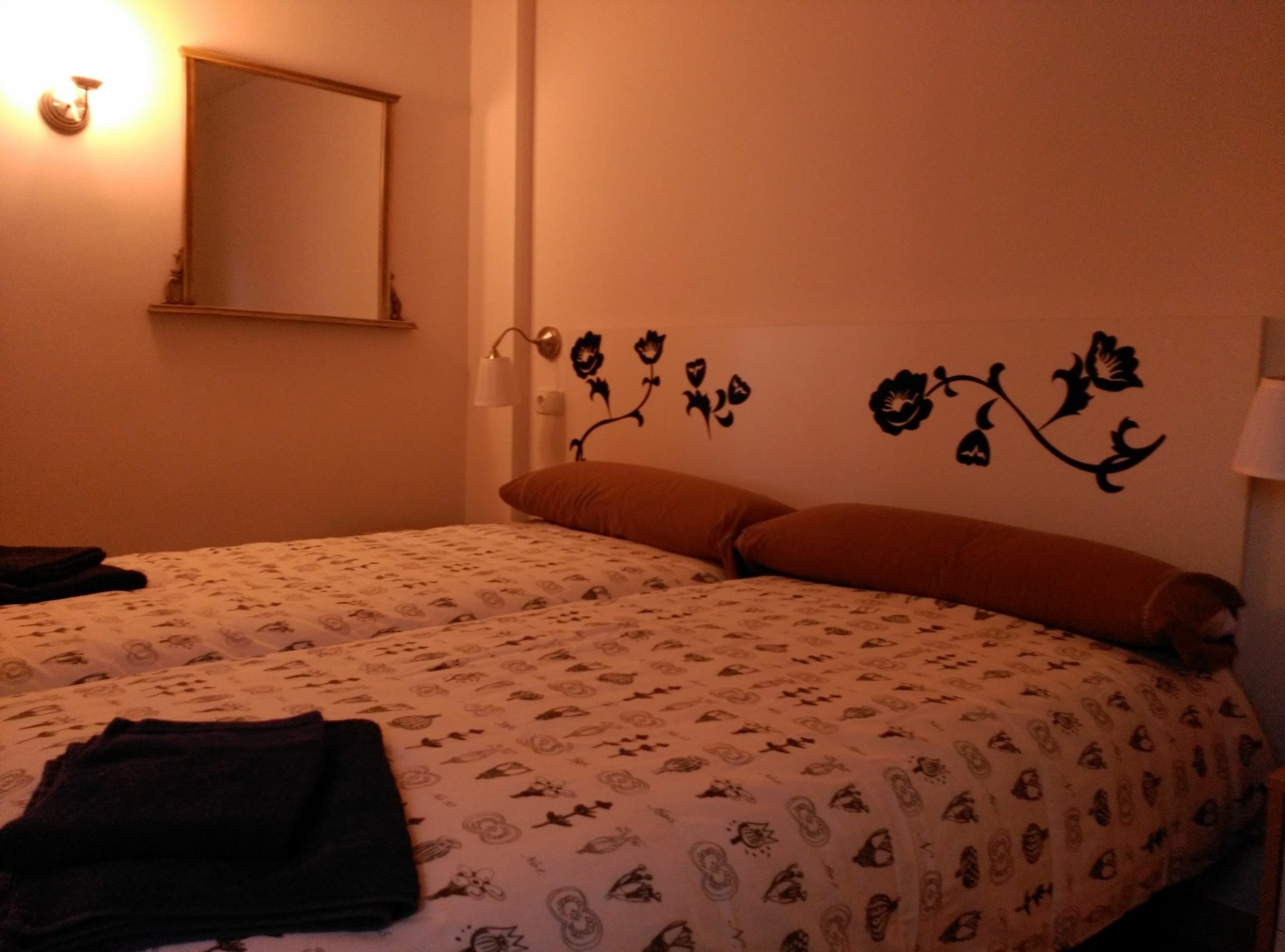Rent 6 *