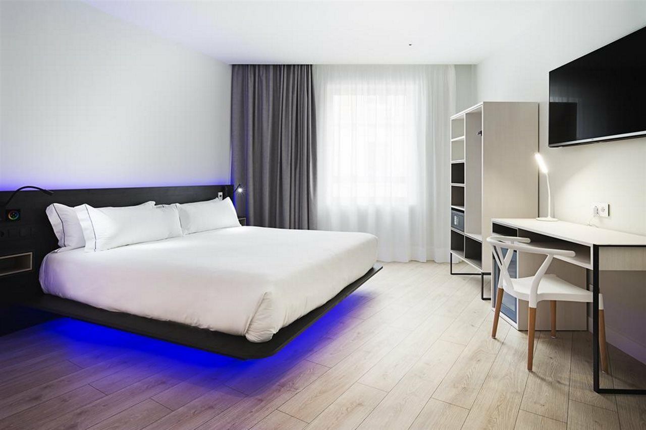 Centro Puerta Del Sol Hotel