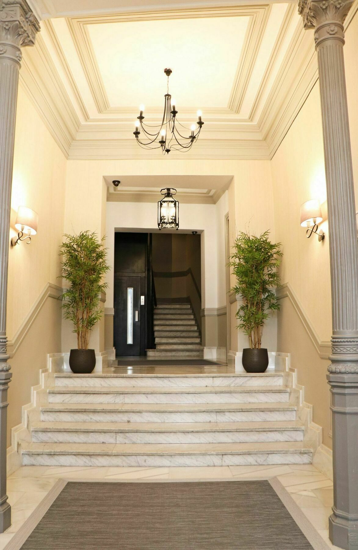 Apto. De Diseno Puerta Del Sol 7 * Madrid