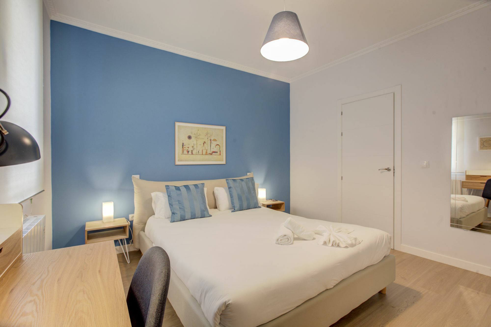 Apartamento Cozy 2 Bedroom In Conde Duque *
