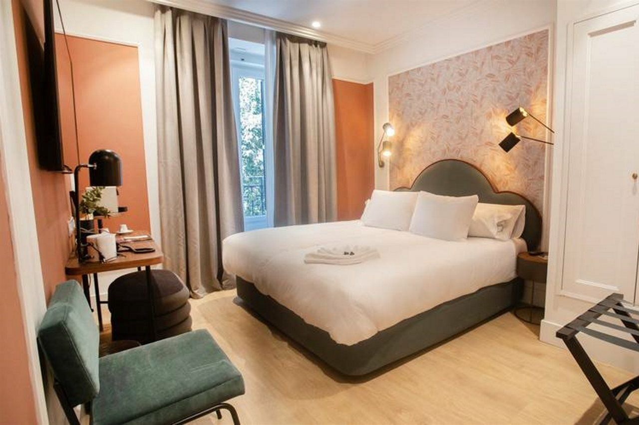 Soho Boutique Opera Hotel 4*