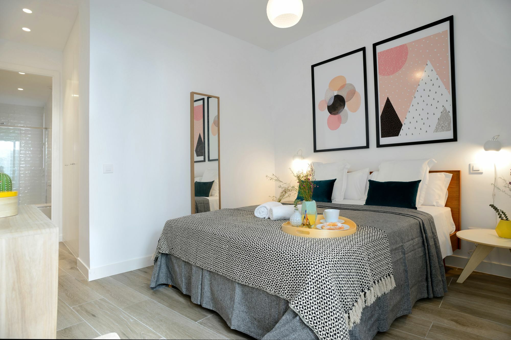 Aparthotel Nqn Aparts & Madrid