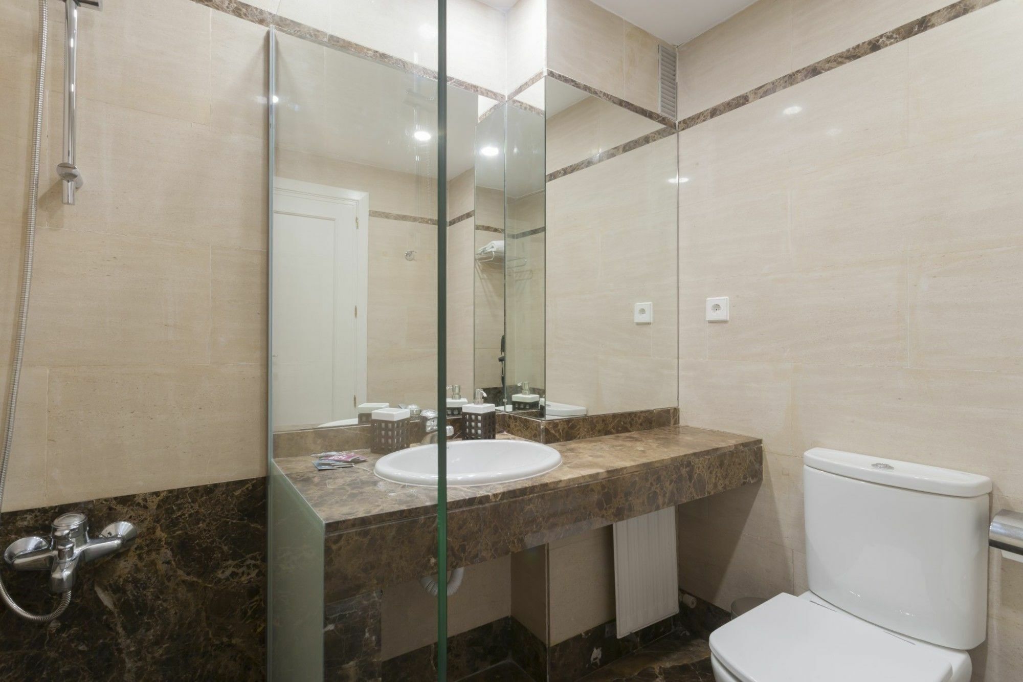 Apartamento Forever Young Plaza Espana Ii Madrid