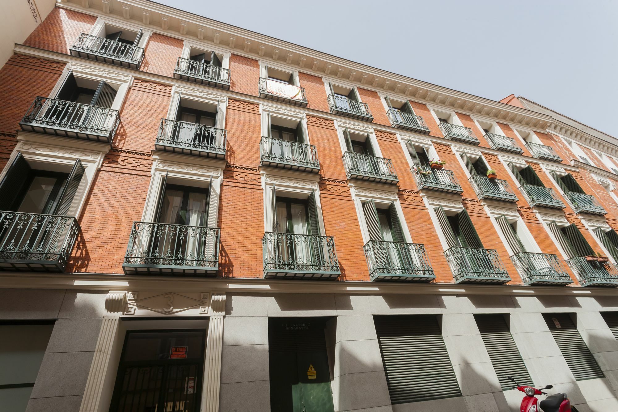Dobo Palacio *