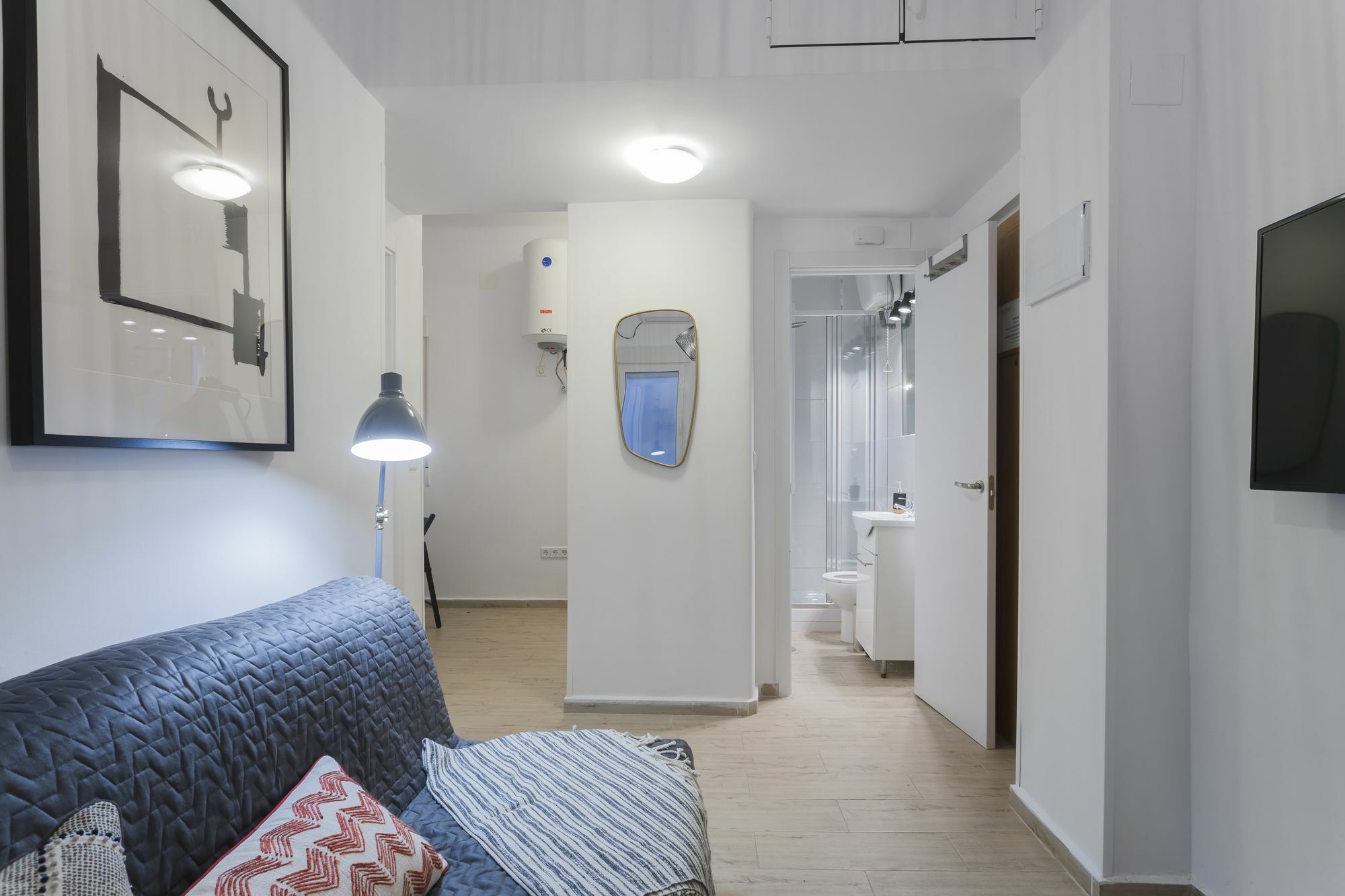 Dobo Ronda De Segovia Apartamento