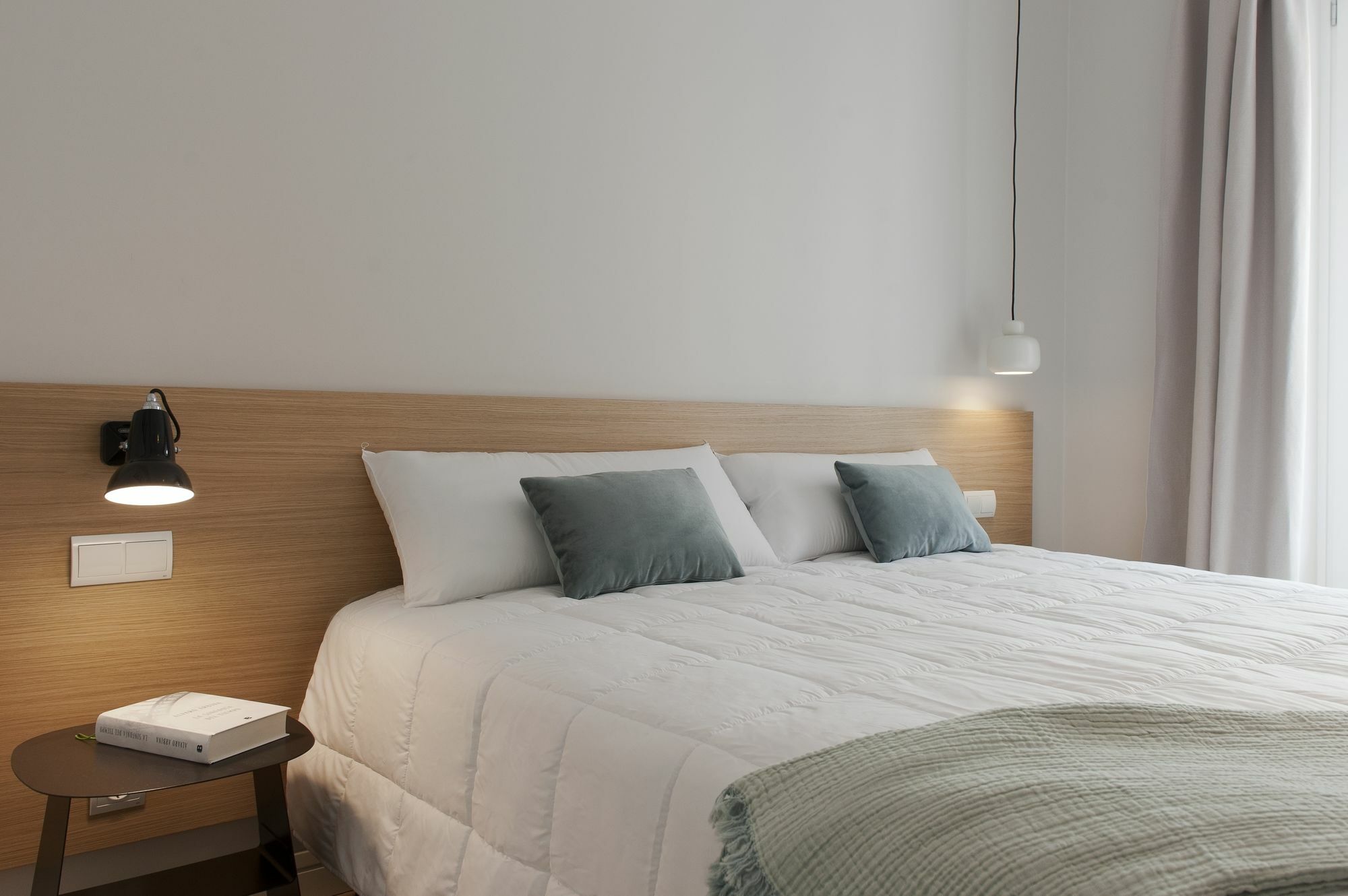 Mh Apartahotel 4*