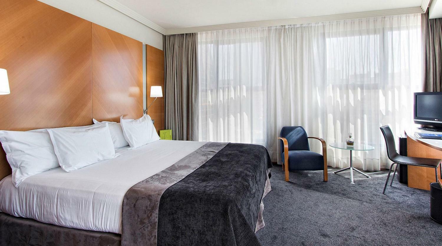 Hotel Exe Plaza 4*