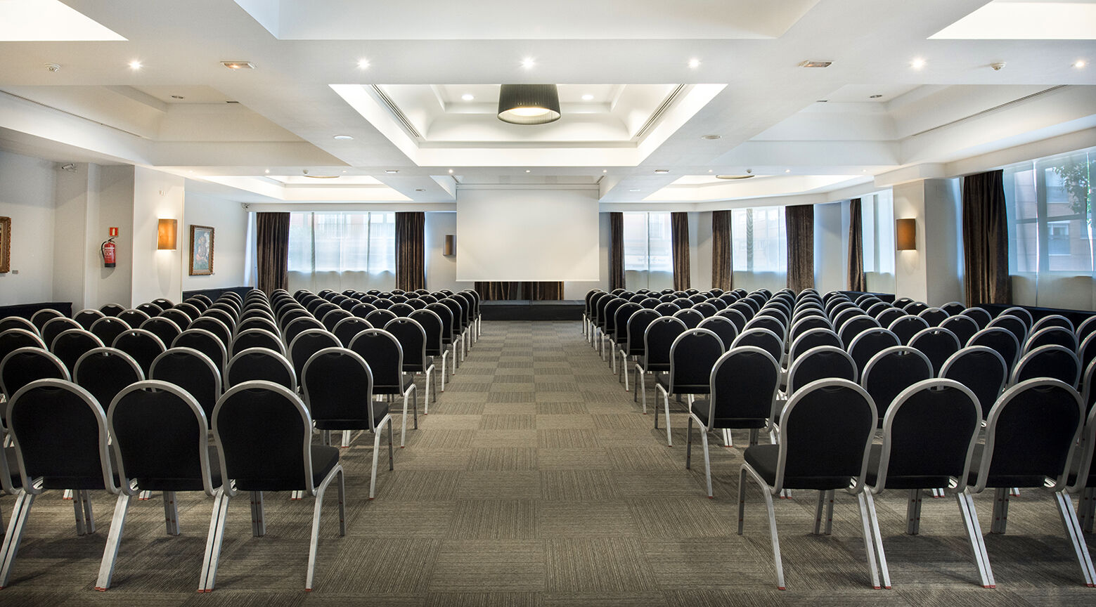 Rafaelhoteles Atocha Hotel 4*