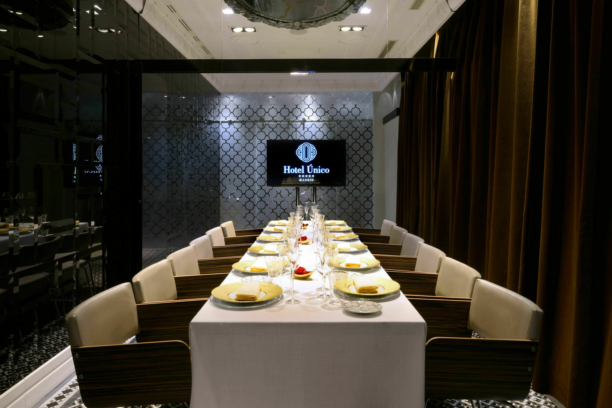 único Madrid, Small Luxury 5* Madrid