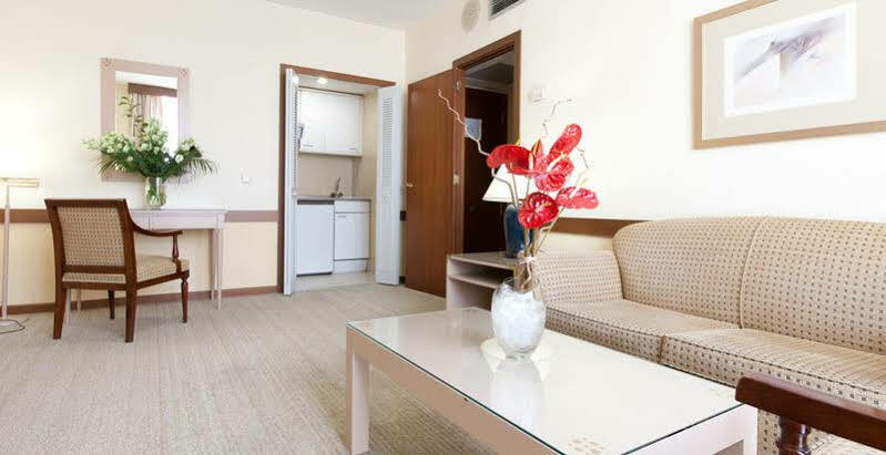Espahotel Plaza Basílica 3*