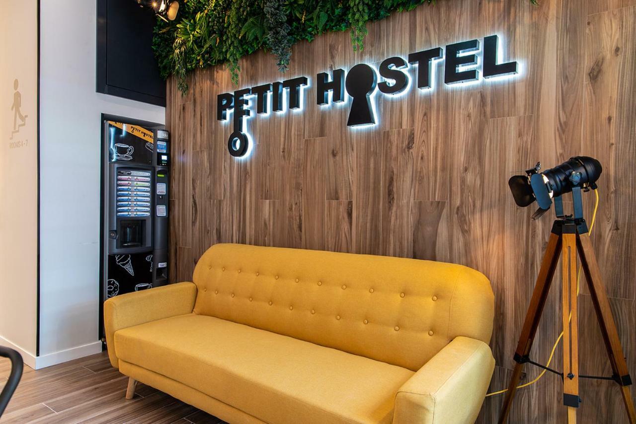 Hostal Petit La Latina (adults Only) *