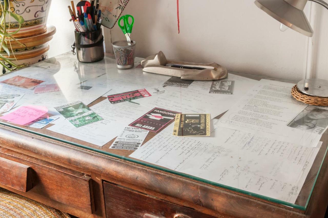 Malasaña. La Casa Del Artista Apartamento